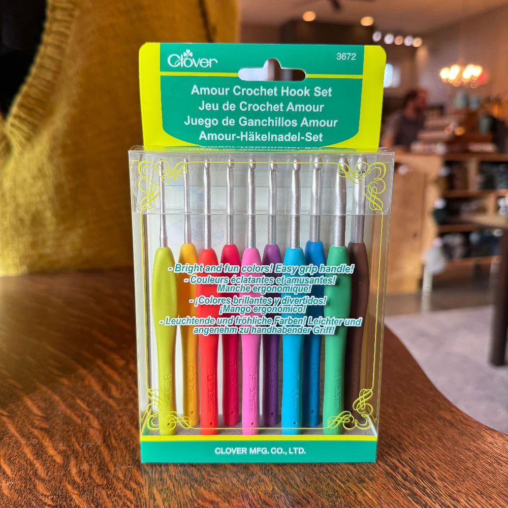 Clover Amour Crochet Hook Set