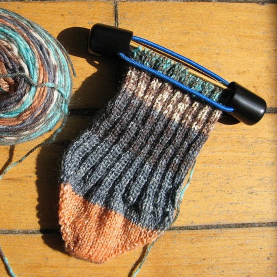 Double Pointed Needle Holder - Image 7