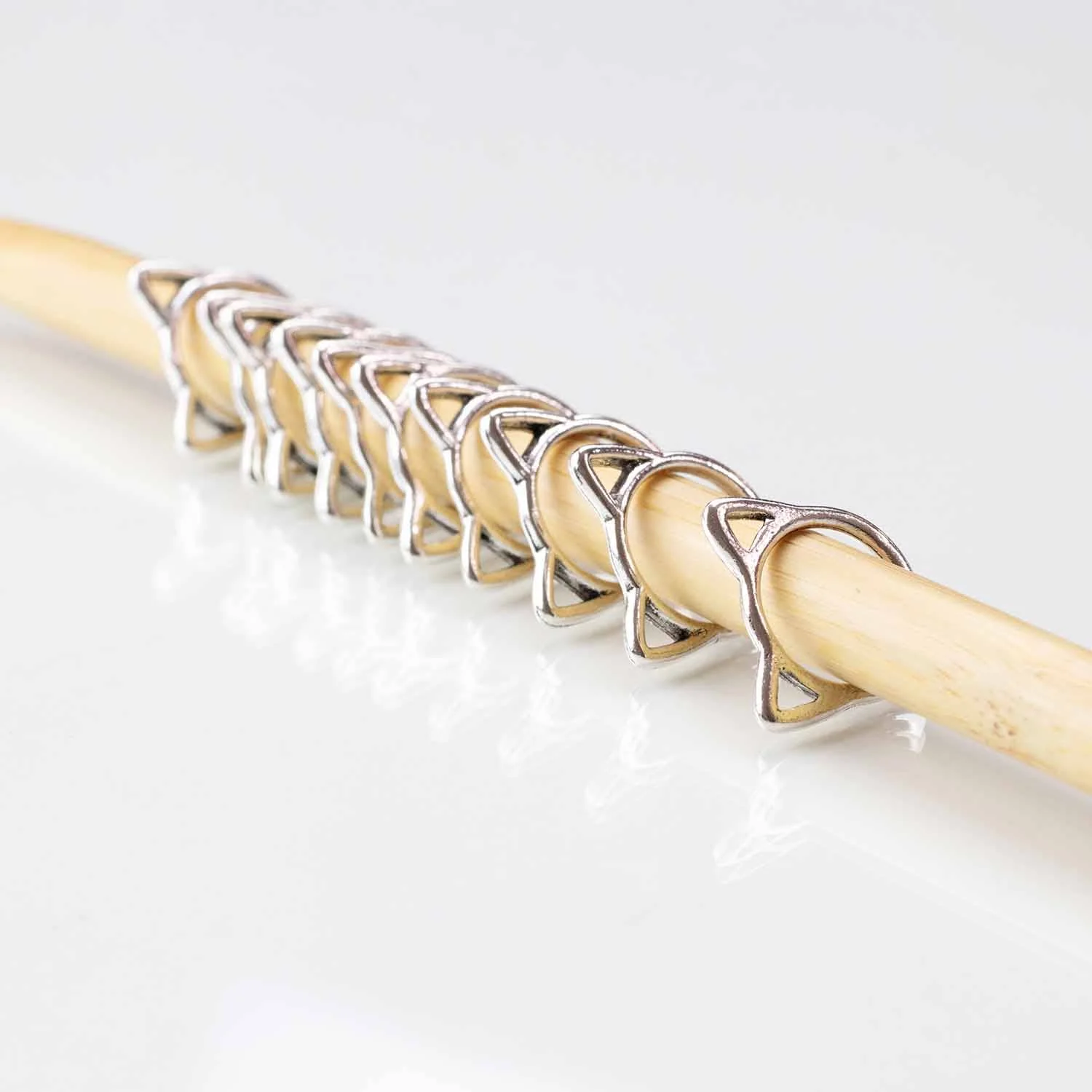 Silver Cat Simple Stitch Markers - Image 3