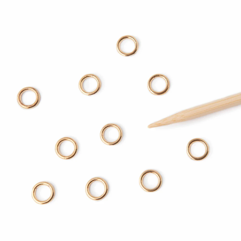 Simple Gold Ring Stitch Markers - Image 3