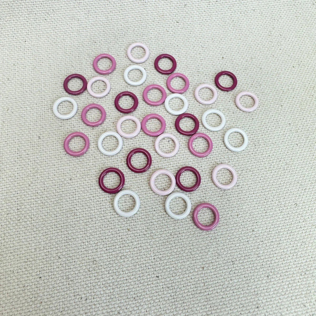 Coated Metal Round Stitch Markers - Image 3