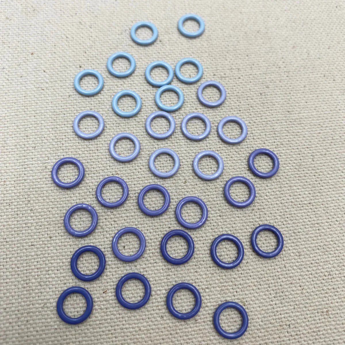 Coated Metal Round Stitch Markers - Image 4