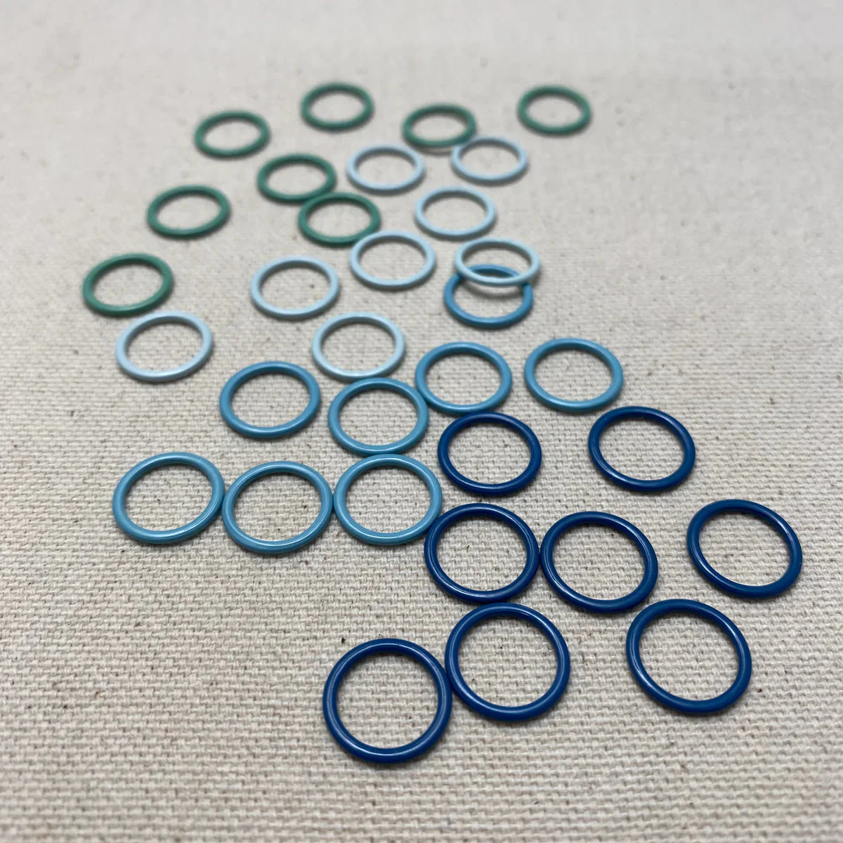 Coated Metal Round Stitch Markers - Image 6